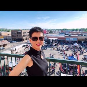 Meet your Posher, Lin-lin